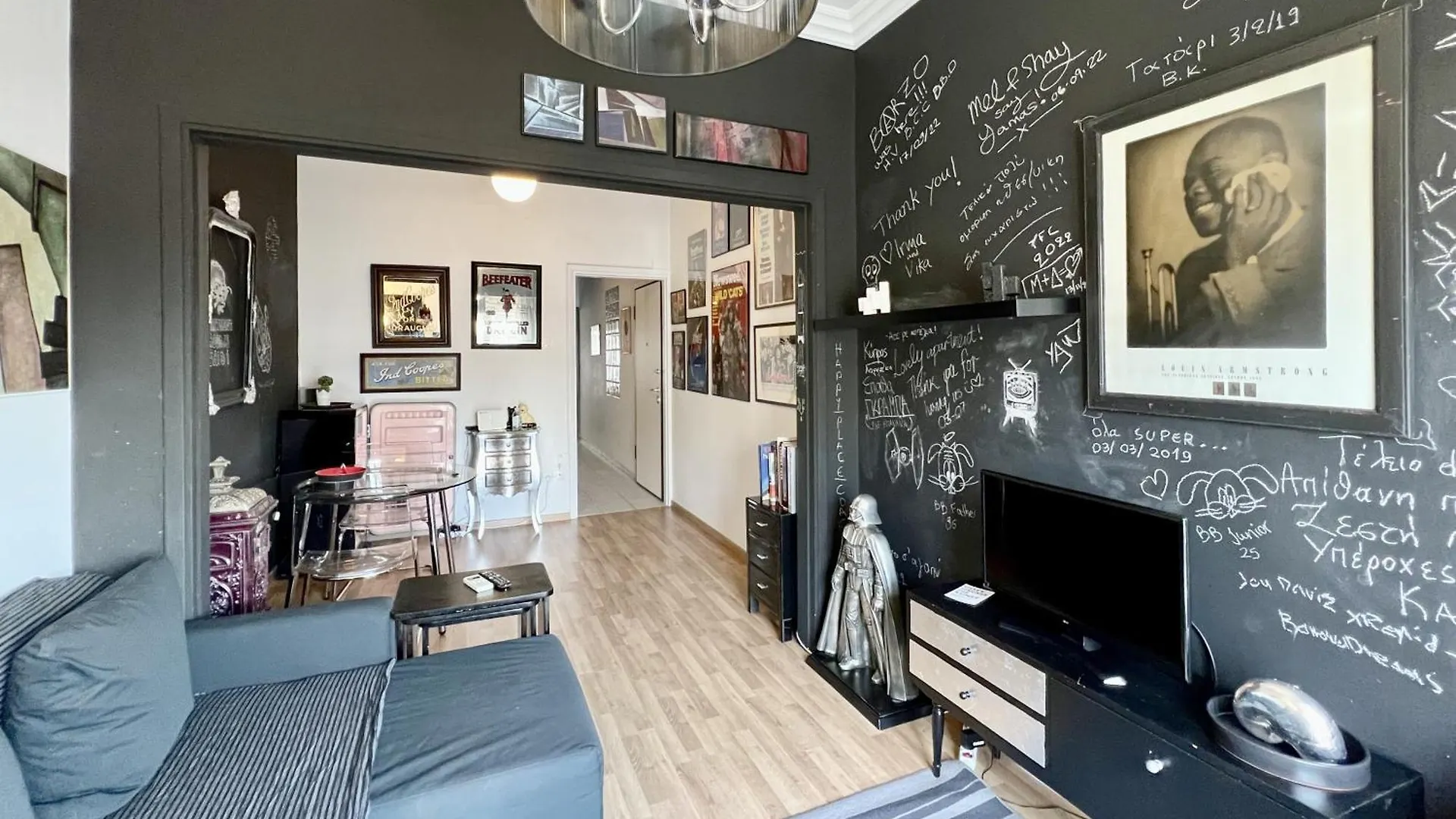 Apartmán #Retro Pop Culture Apt By Halu! Soluň